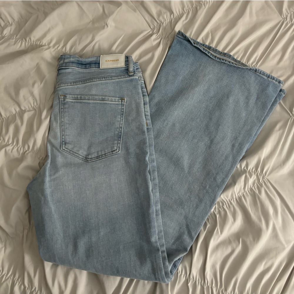 Express Flare Jeans